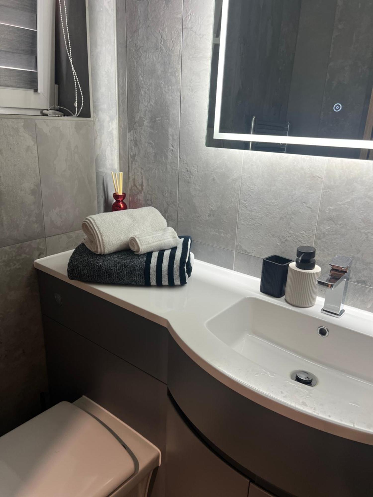 New Built Cosy Apartment Within Walking Distance Of Churchill Hospital Oxford Ngoại thất bức ảnh